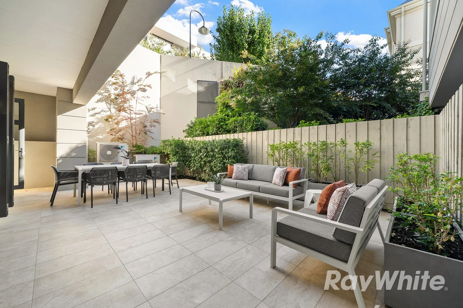 2/15 Somers Avenue, Malvern VIC 3144