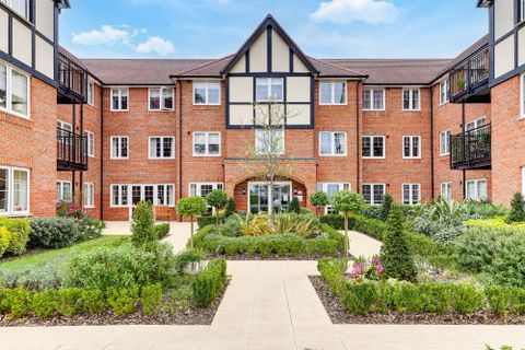 Manor Park, Ruddington NG11