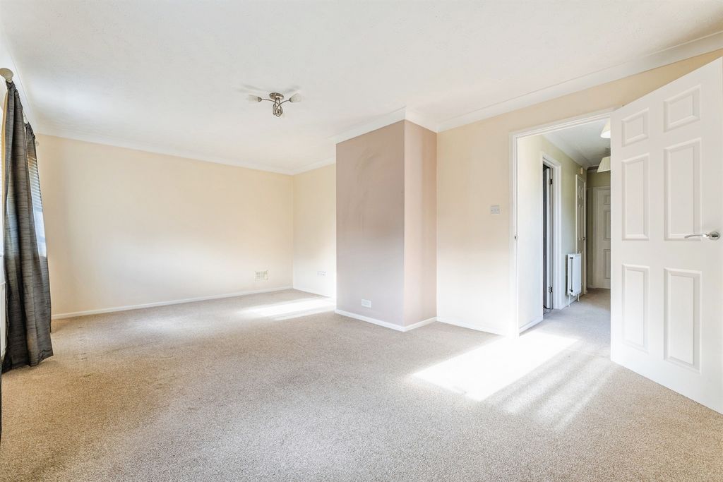 Additional image 4 of 3 bed bungalow for saleEdmund Road, Brandon IP27