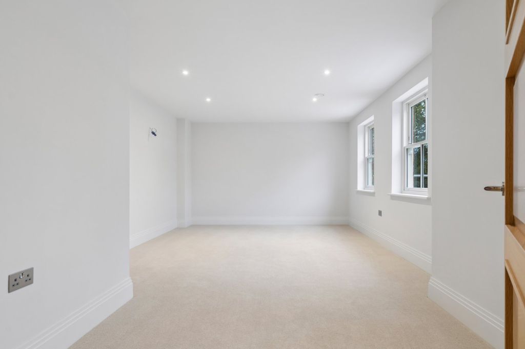 Additional image 15 of 6 bed detached house for saleHedsor Road, Bourne End, Buckinghamshire SL8