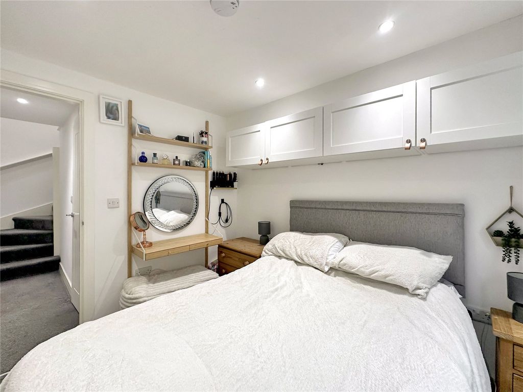 Additional image 11 of 2 bed flat for saleOakfield Street, Blandford Forum, Dorset DT11