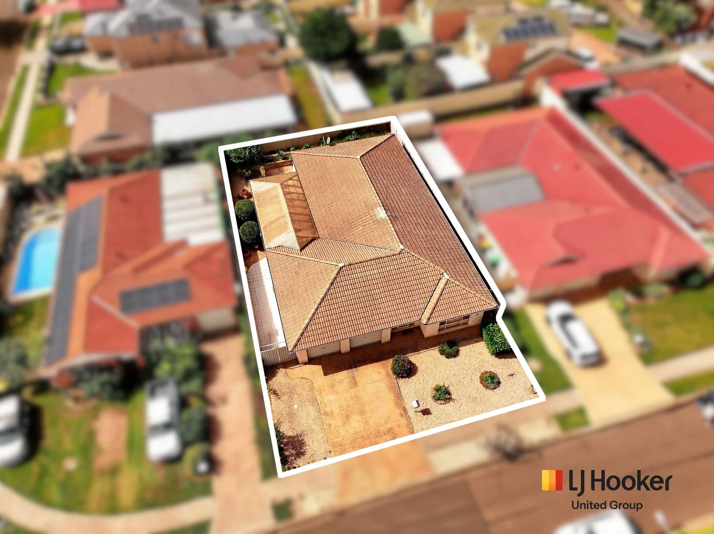 11 Michelago Circuit, Prestons NSW 2170 photo 2
