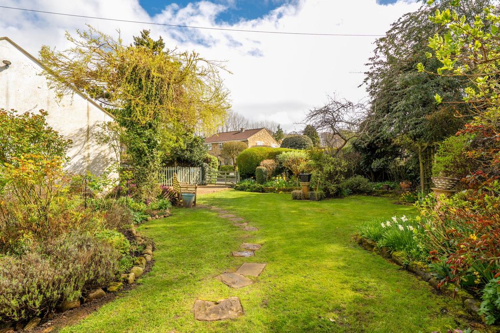 Additional image 3 of 3 bed semi-detached house for saleShaw Lane, Farnham HG5