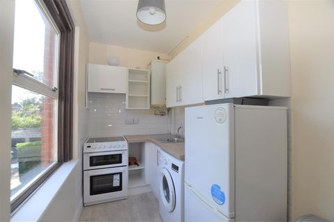 Hamilton Road, Earley, Reading RG1, Studio to rent