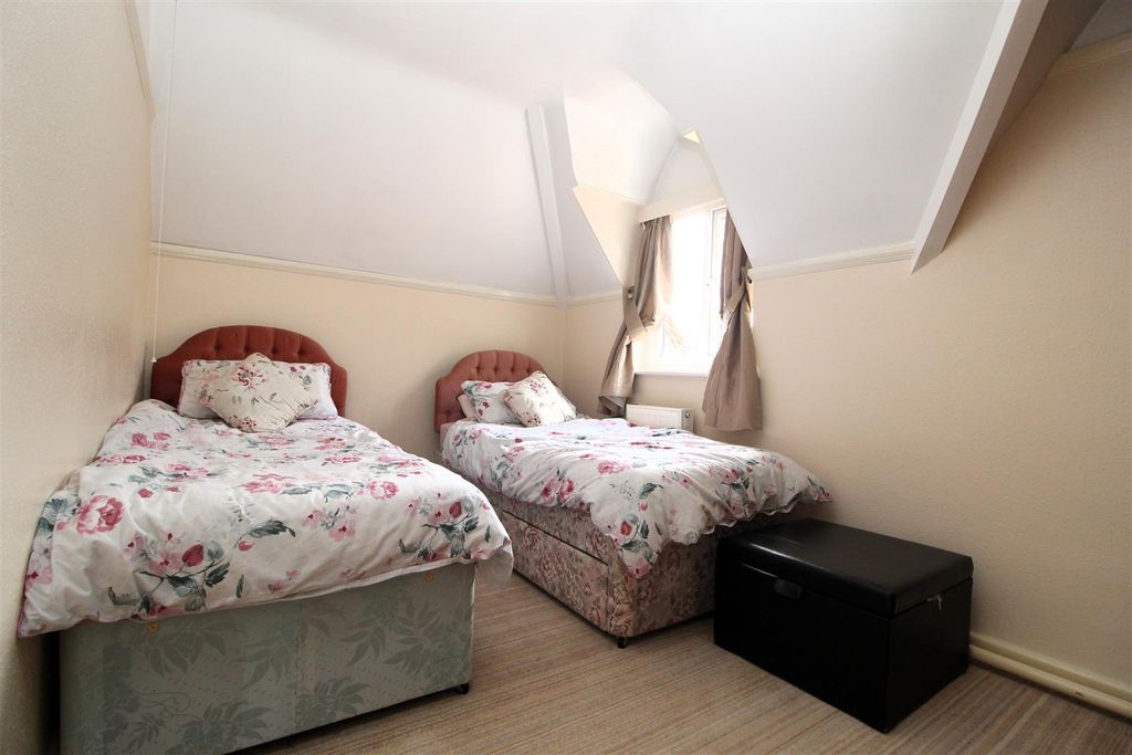 Additional image 11 of 4 bed detached house for saleNorth Foreland Road, Broadstairs CT10