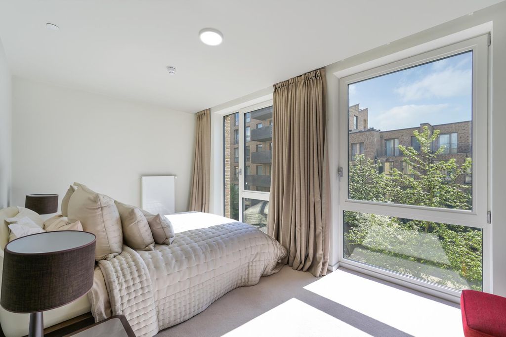Additional image 12 of 4 bed town house for saleIsambard Court, Brentford TW8