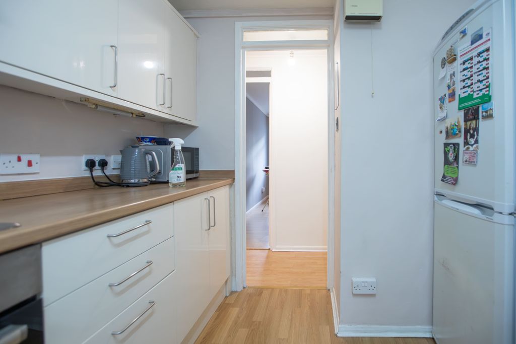 Additional image 7 of 3 bed flat for saleNewburgh, Erskine PA8