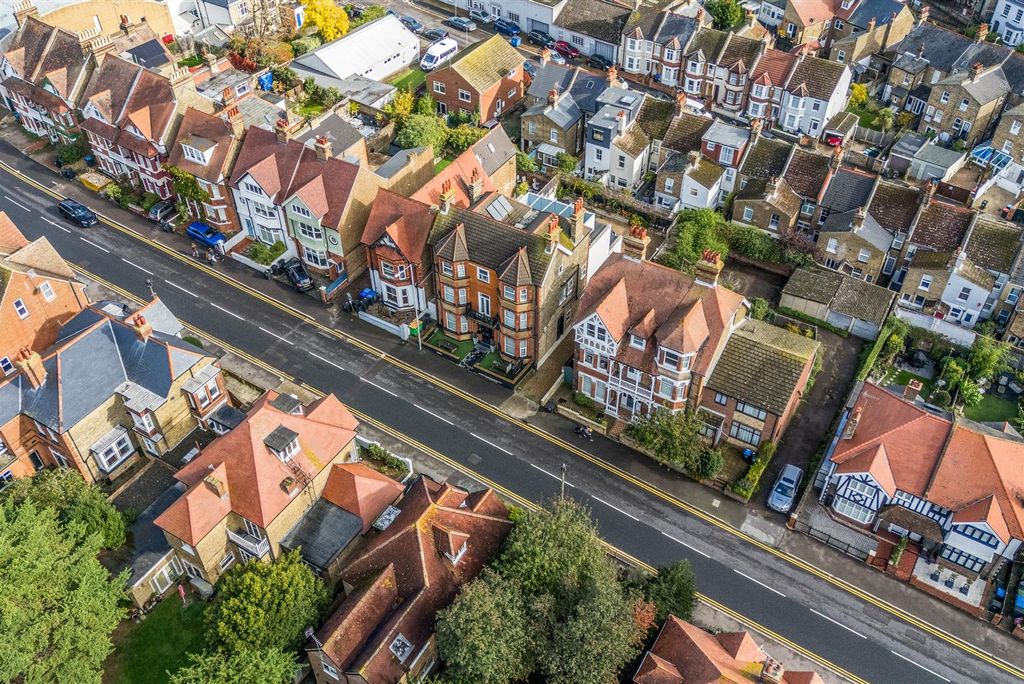 Additional image 38 of 10 bed hotel for saleQueens Road, Broadstairs CT10