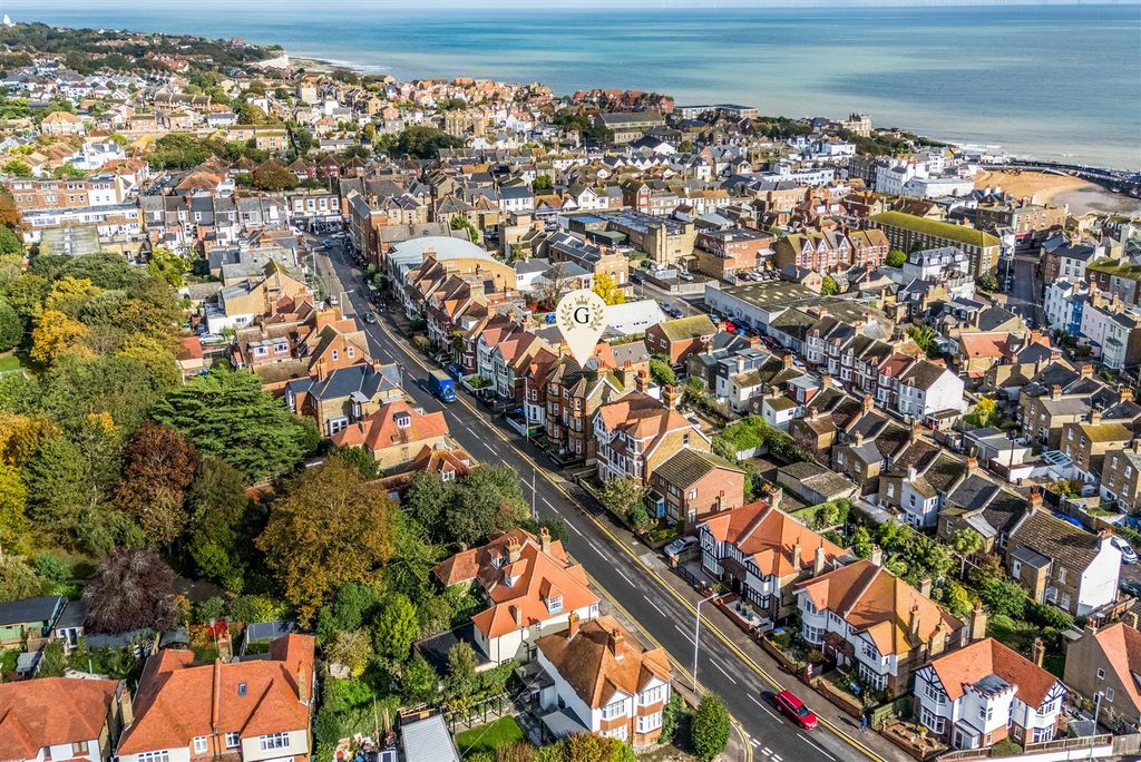 Additional image 42 of 10 bed hotel for saleQueens Road, Broadstairs CT10