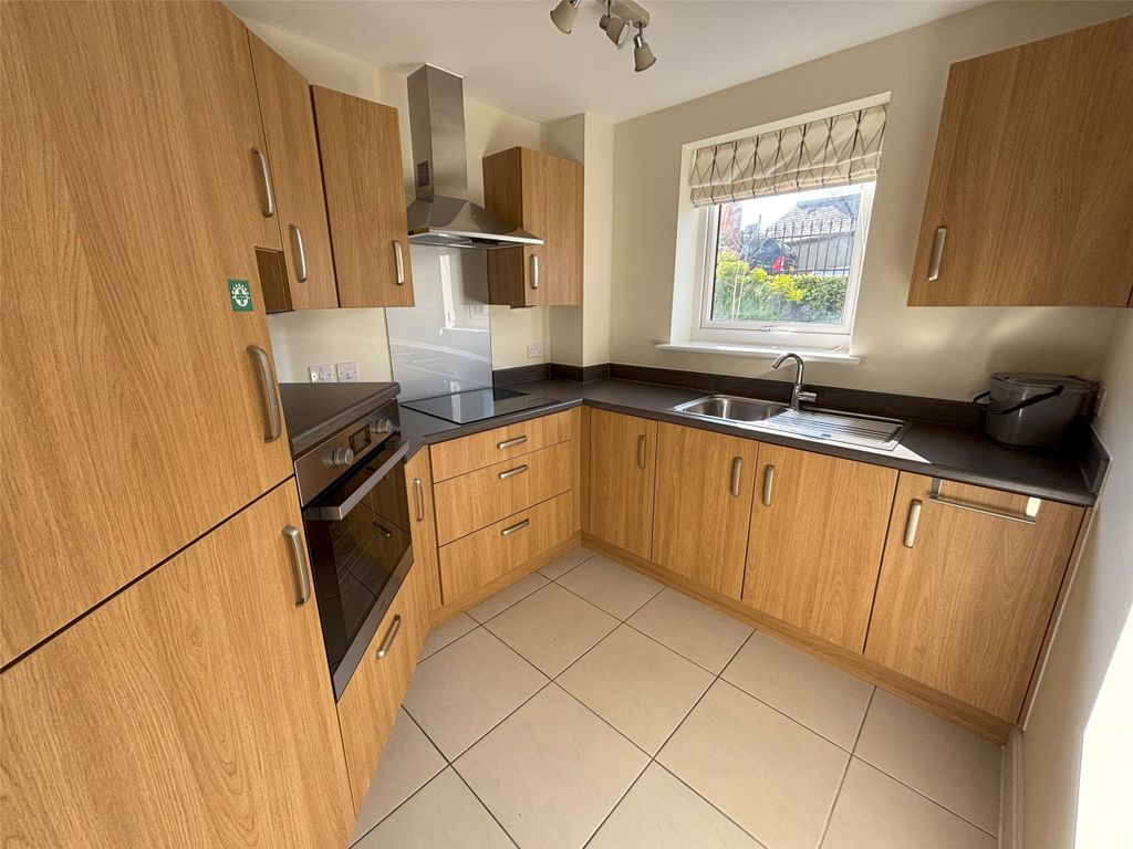 Additional image 2 of 2 bed flat for saleBramble Hill, Bude EX23