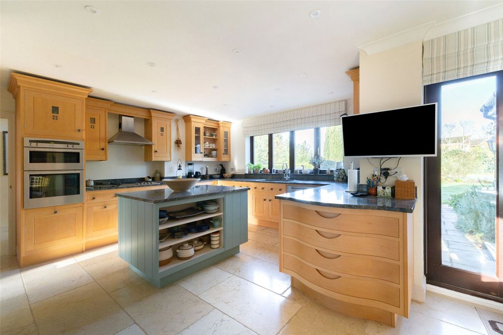 Additional image 4 of 6 bed detached house for saleHarvest Hill, Bourne End, Buckinghamshire SL8