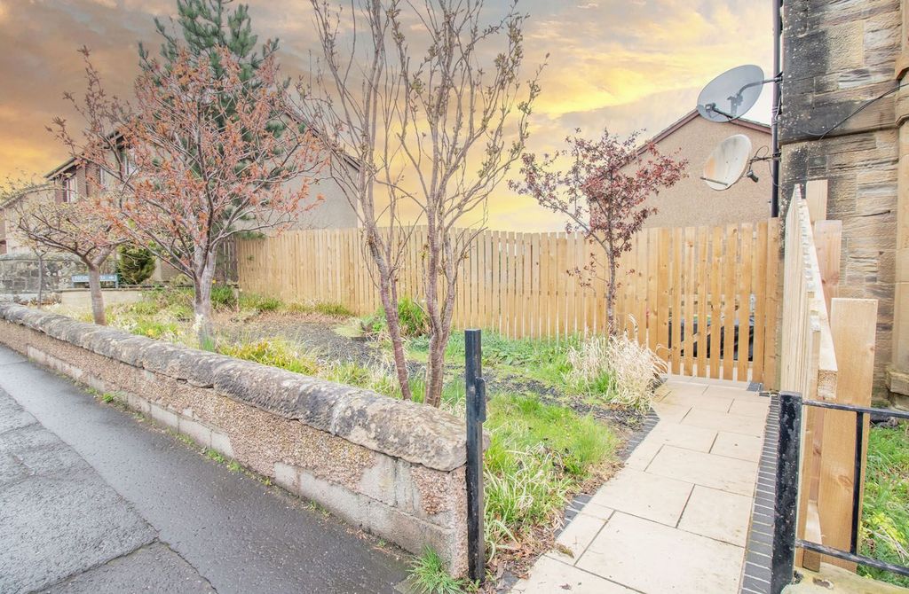 Additional image 14 of 2 bed flat for saleHartwood Road, West Calder EH55