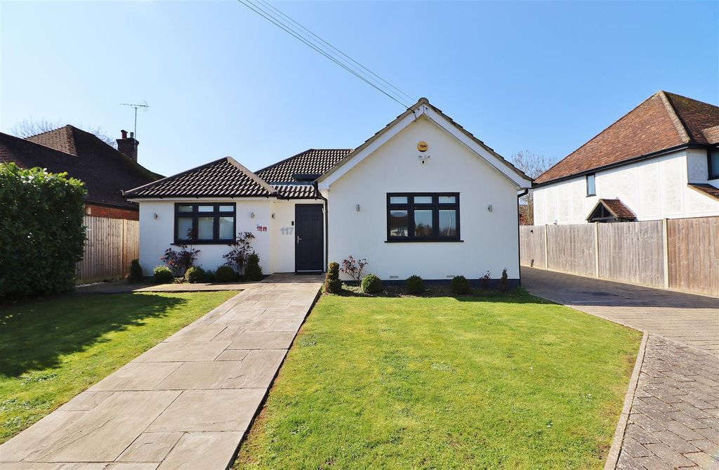 Additional image 2 of 3 bed detached bungalow for saleTheobald Street, Borehamwood WD6
