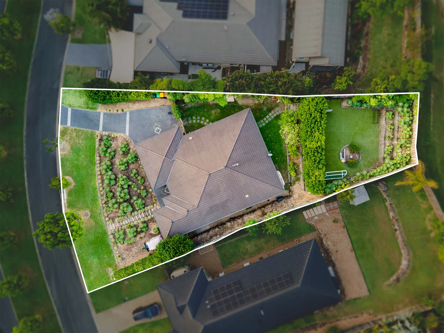4 Bimberi Row, Pacific Pines QLD 4211