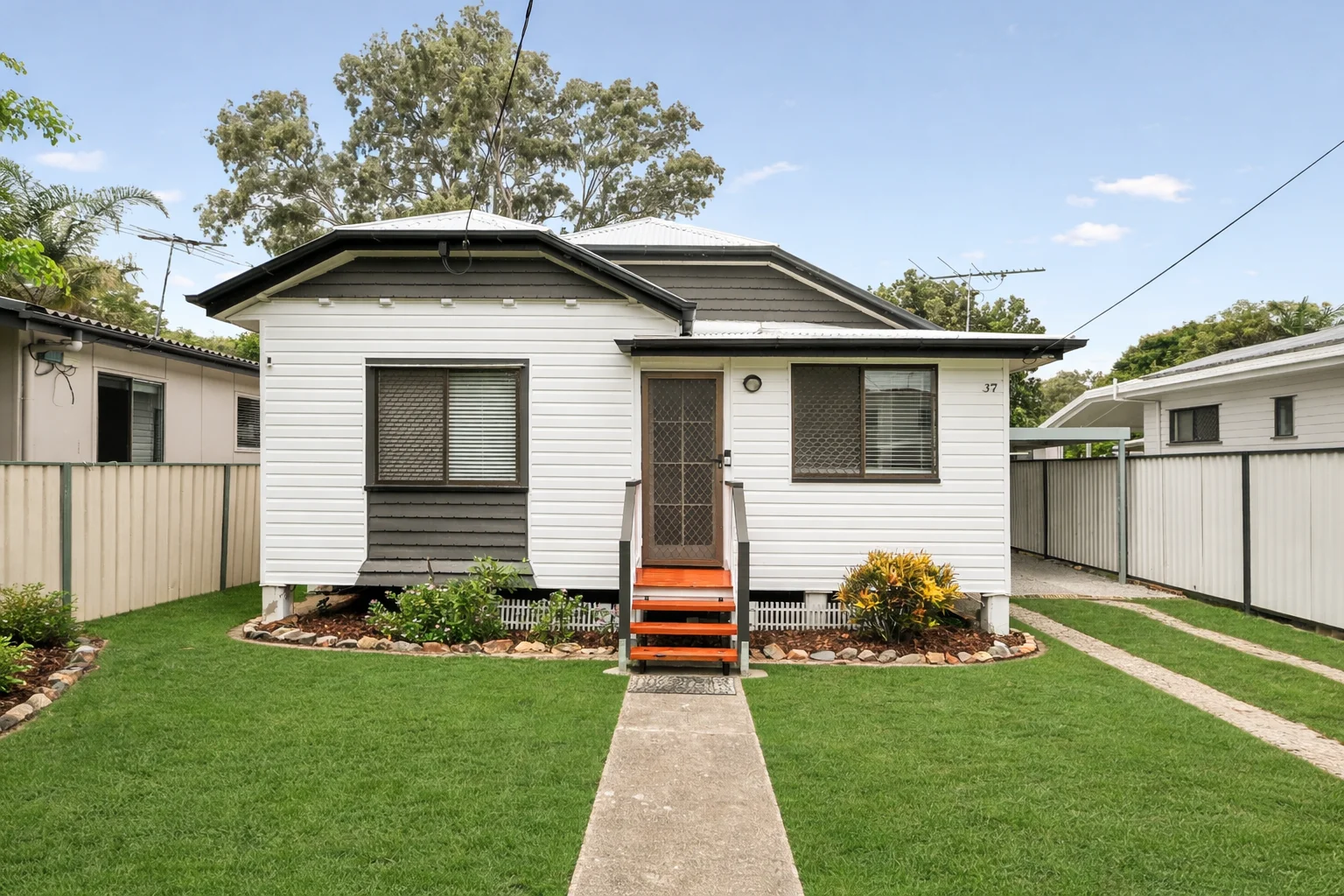 37 Yacht Street, Clontarf QLD 4019