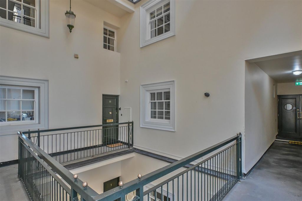 Additional image 11 of 3 bed flat for saleThorndon Park, Ingrave, Brentwood CM13