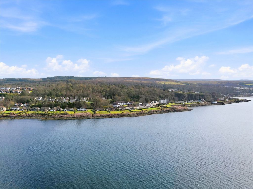 Additional image 2 of 3 bed flat for saleWemyss Court, Leapmoor Drive, Wemyss Bay, Inverclyde PA18