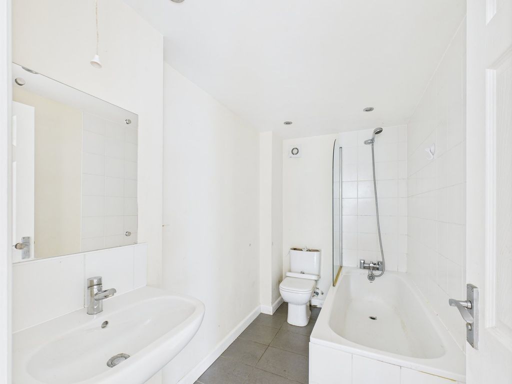Additional image 3 of 1 bed flat for saleMarket Street, Cinderford GL14