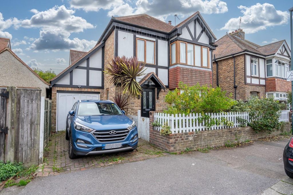 4 bed detached house for saleWellington Road, Bognor Regis PO21