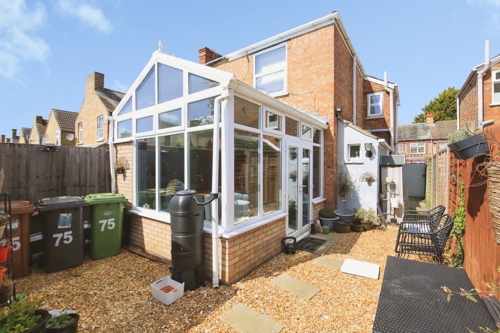 Additional image 21 of 3 bed semi-detached house for saleQueens Walk, Peterborough PE2