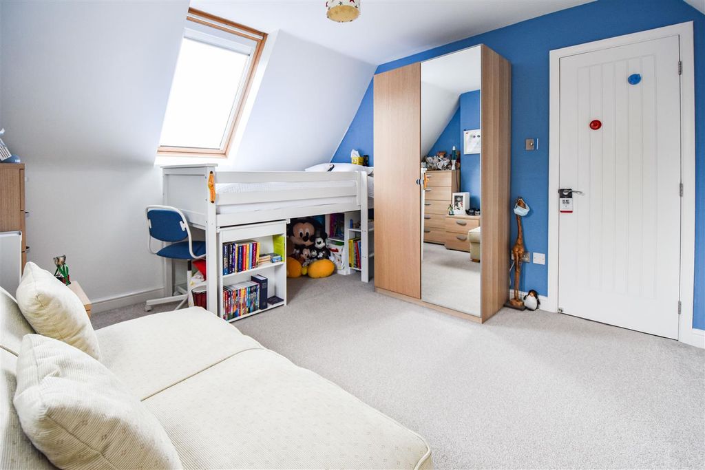 Additional image 16 of 4 bed detached house for saleThe Gardens, Doddinghurst, Brentwood CM15