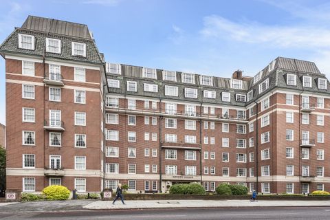 Finchley Road, London NW8