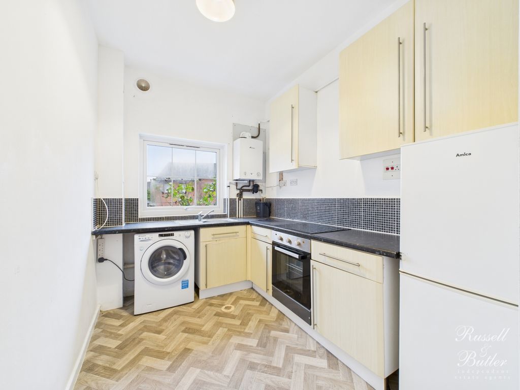Additional image 3 of 2 bed flat for saleCastle Court, Buckingham MK18