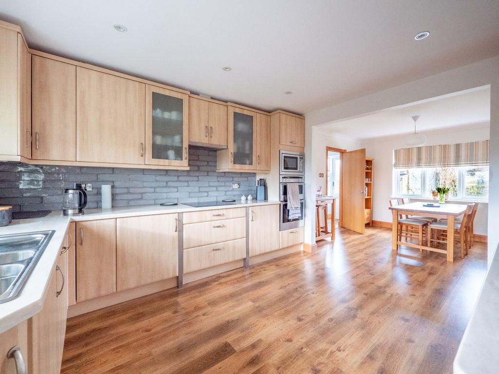 4 bed detached house for saleMarshgate, Camelford PL32 photo 3