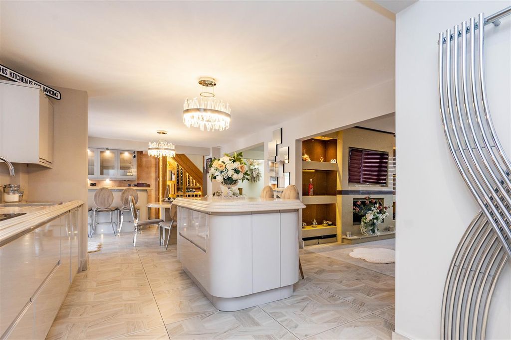 Additional image 7 of 3 bed detached house for saleVicarage Lane, Blackpool FY4