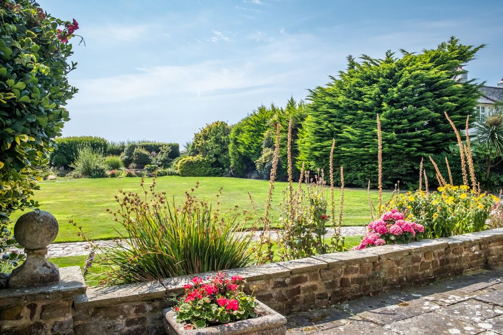 Additional image 14 of 6 bed detached house for saleThe Close, Aldwick Bay Estate, Aldwick, West Sussex PO21