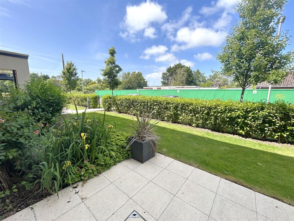 Additional image 6 of 2 bed flat for saleFlood Lane, Bridport DT6