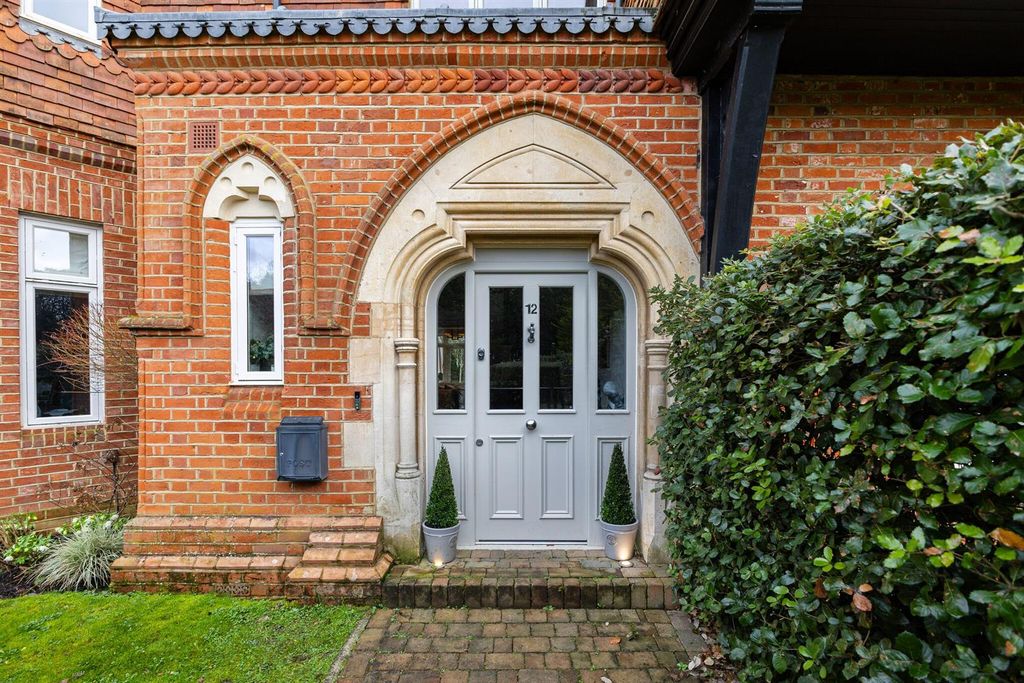Additional image 7 of 5 bed terraced house for saleDrift Road, Winkfield, Windsor SL4
