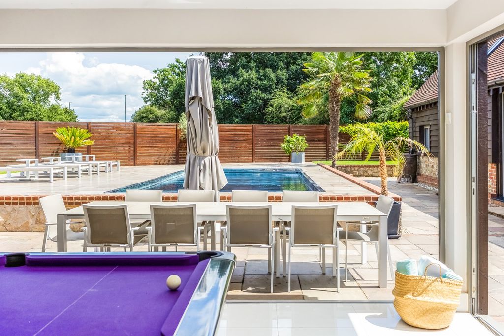 Additional image 20 of 5 bed detached house for saleHewarts Lane, Aldwick, West Sussex PO21