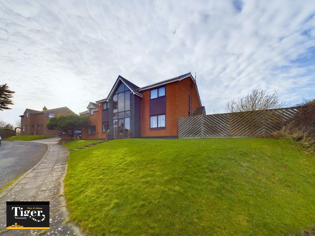 Additional image 4 of 5 bed detached house for saleThe Knowle, Bispham, Blackpool FY2