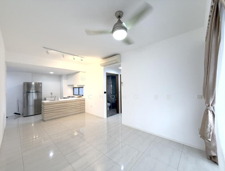 92 Punggol Central photo 2