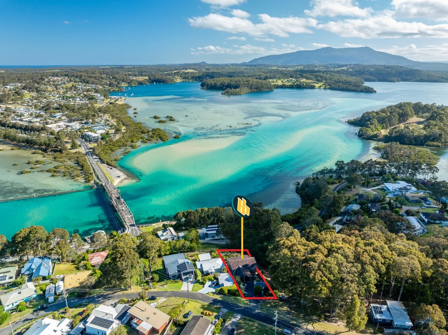 11 Hillcrest Avenue, North Narooma NSW 2546