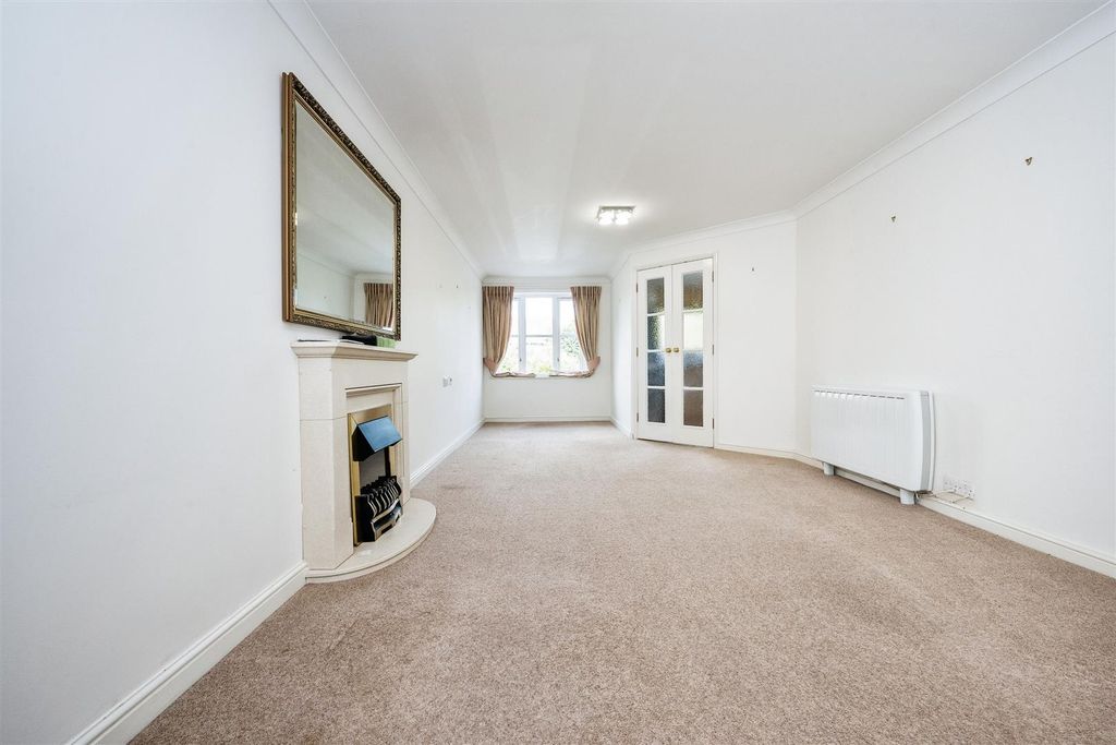 Additional image 4 of 1 bed flat for saleSt Rumbolds Court, Buckingham Road, Brackley NN13