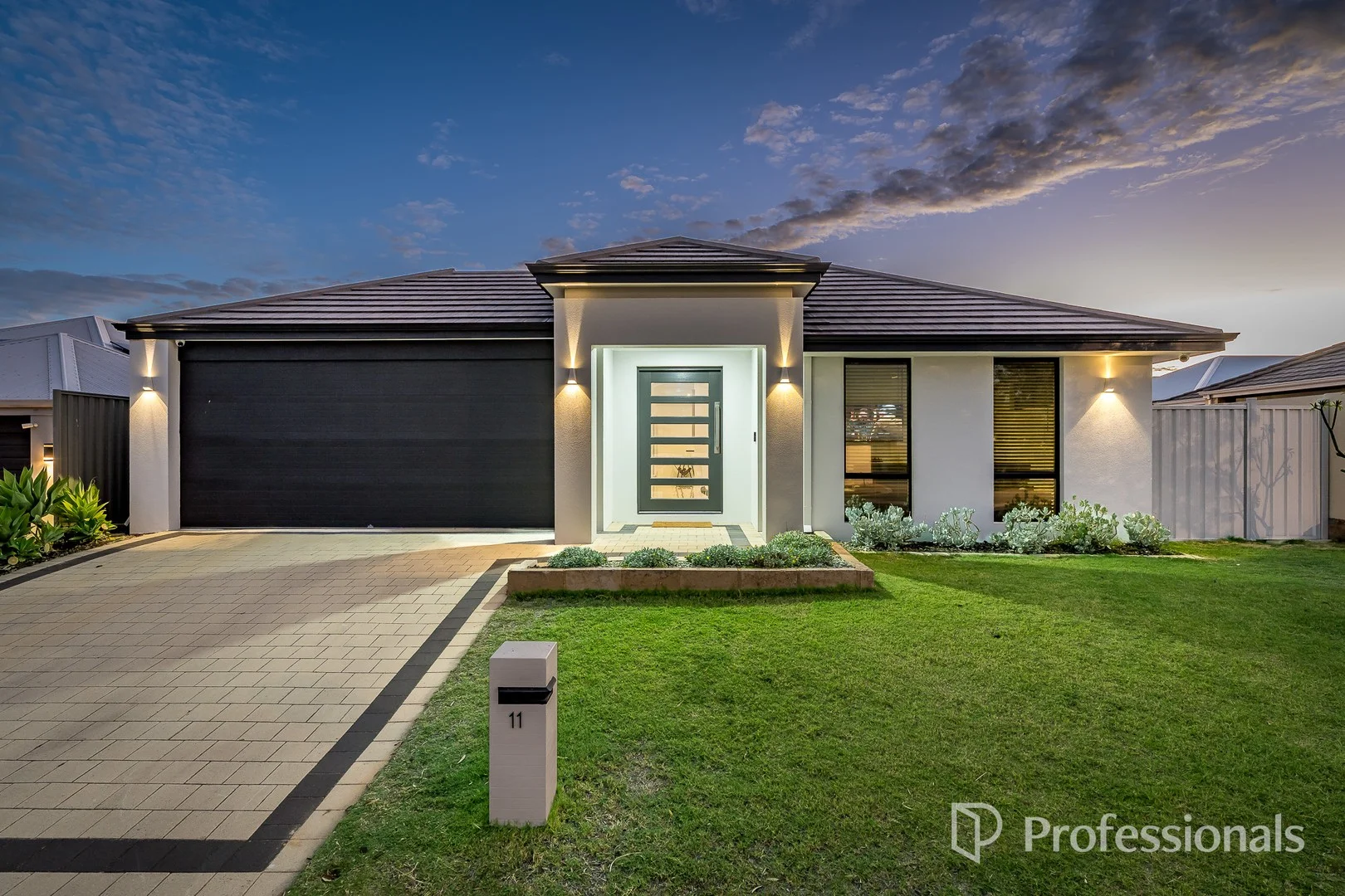 11 Crete Way, Alkimos WA 6038