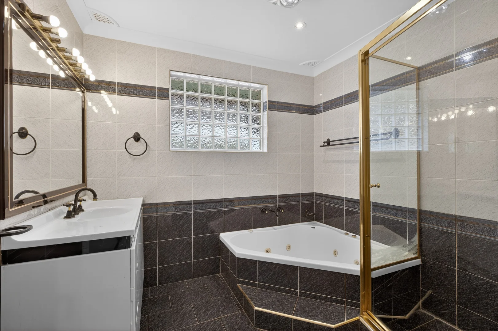 Additional image 15 of 4 Freda Place, Hammondville NSW 2170
