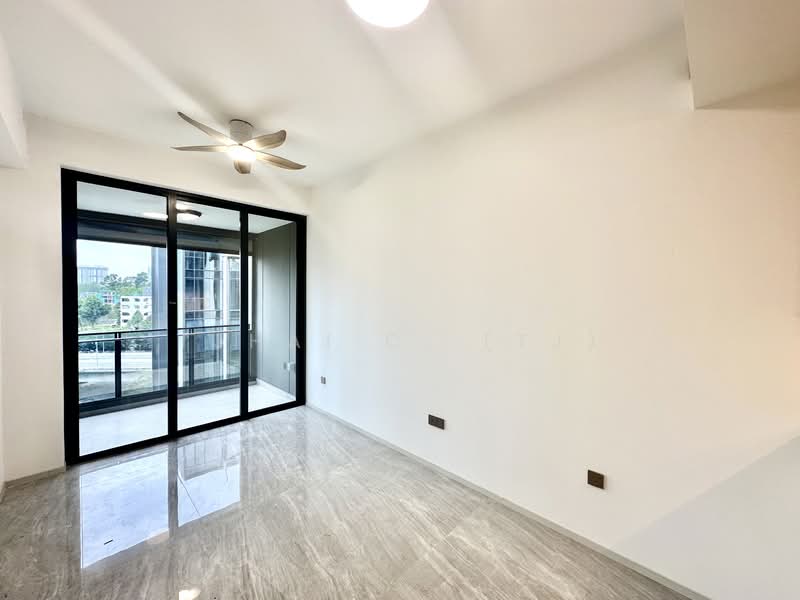 32 Leedon Heights photo 3