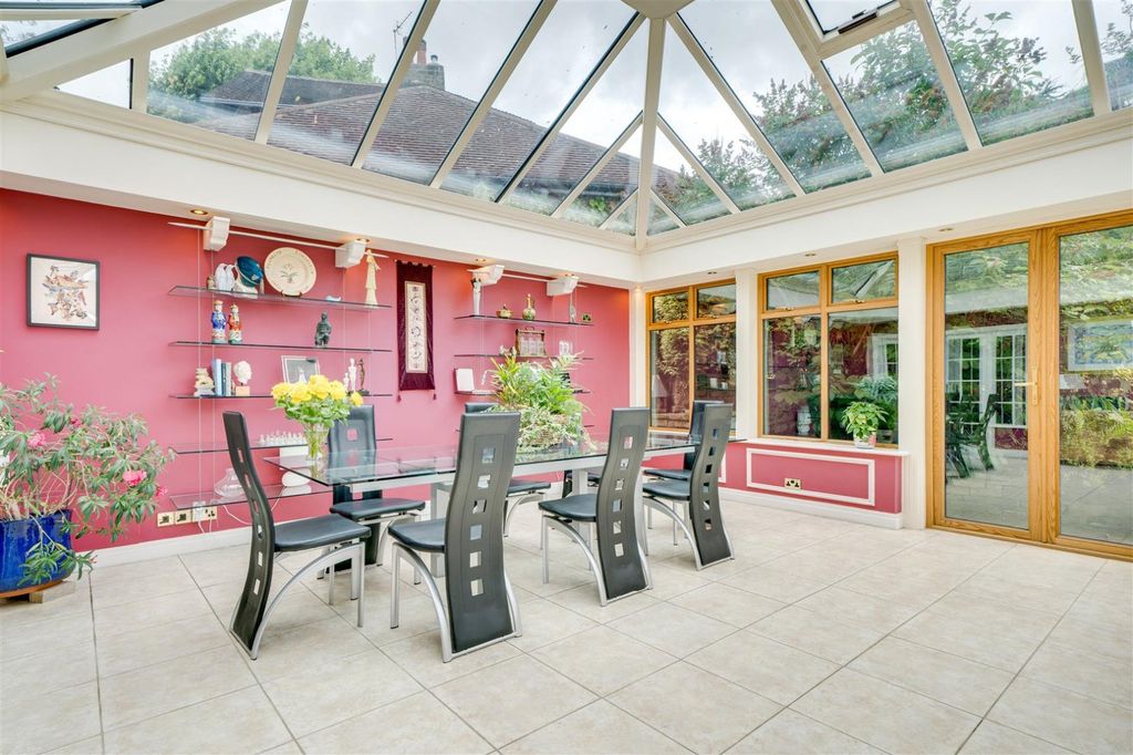 Additional image 7 of 6 bed detached house for saleAcacia Park Drive, Apperley Bridge, West Yorkshire BD10