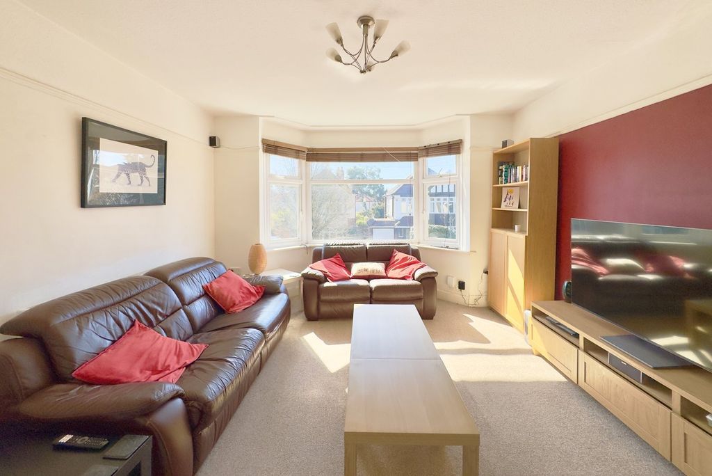 Additional image 11 of 2 bed flat for saleStrouden Avenue, Queens Park, Bournemouth BH8