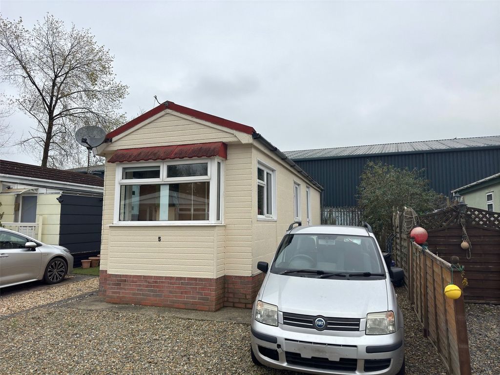 1 bed property for saleStation Road, Whitland, Carmarthenshire SA34