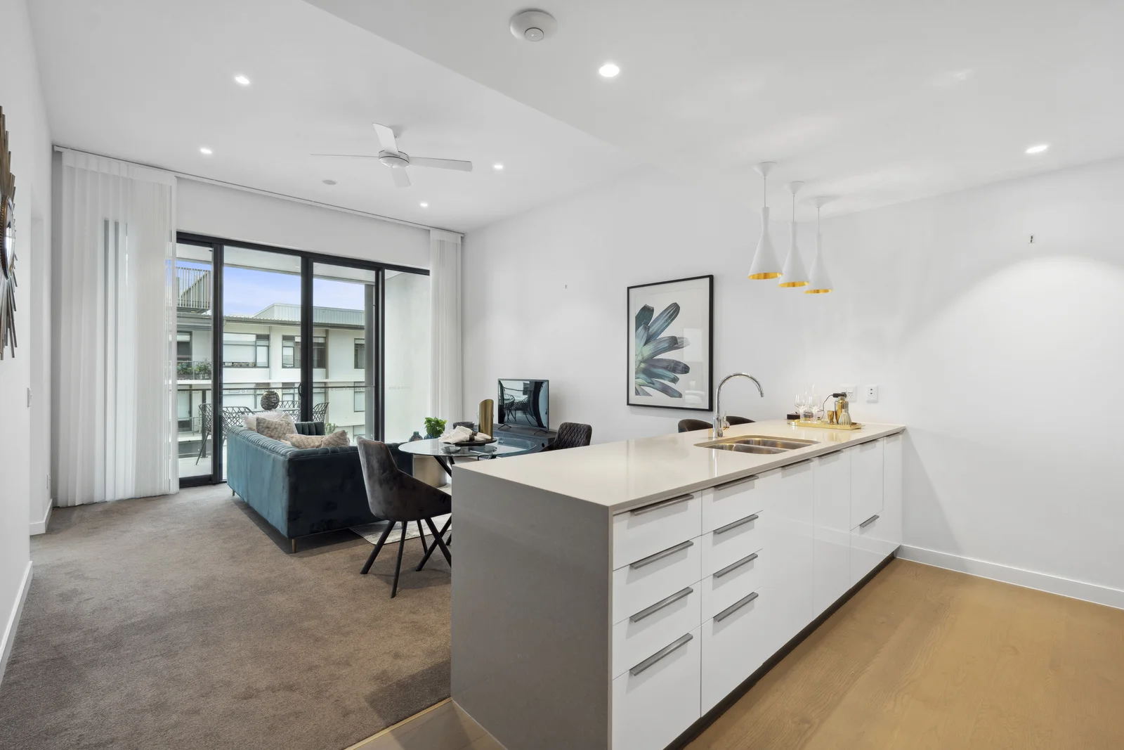 1203/2 Symphony Way, Springfield QLD 4300 photo 4