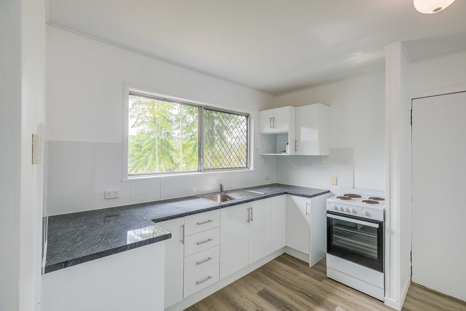 Additional image 4 of 28 Lynngold Street, Woodridge QLD 4114