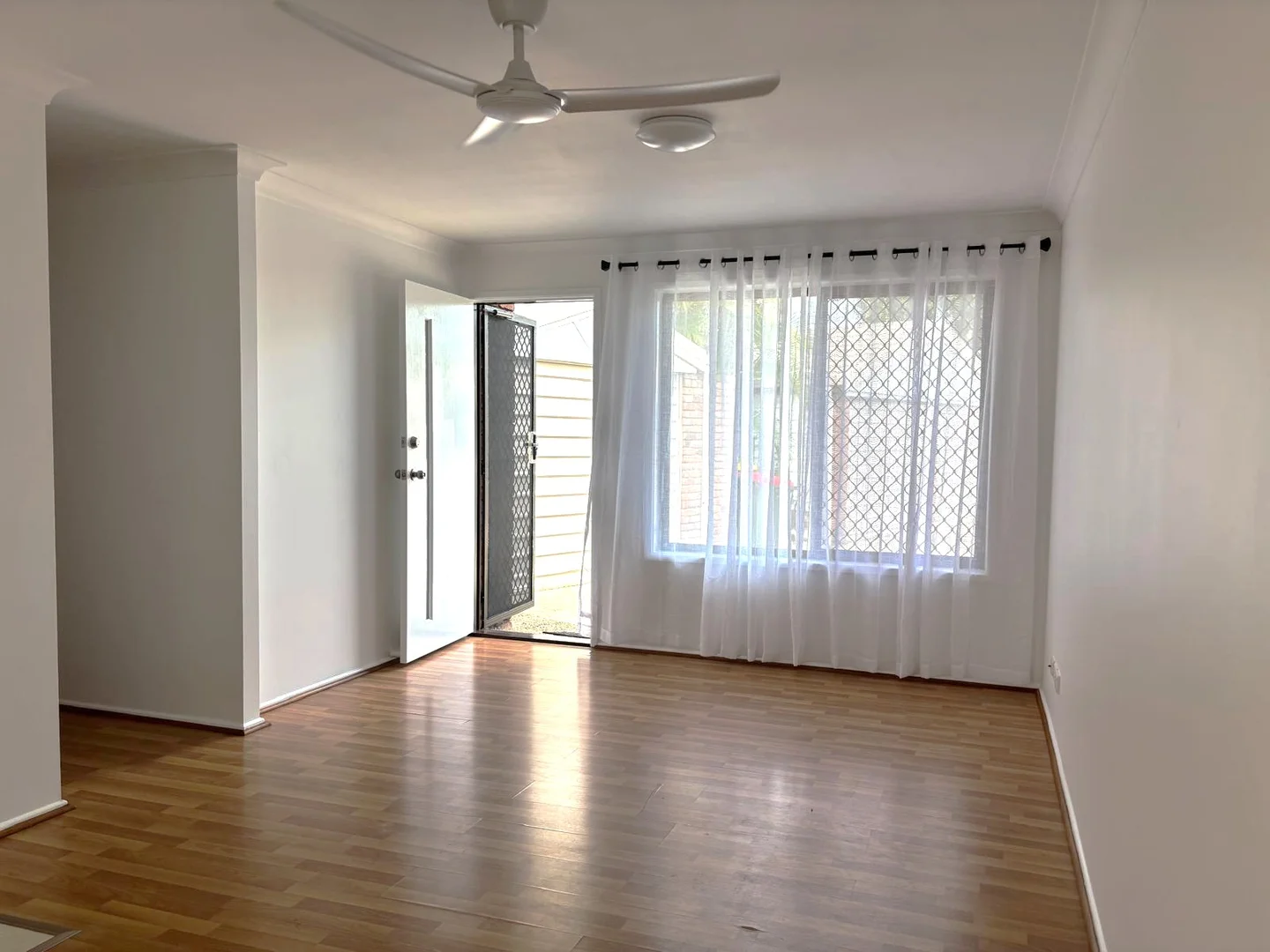 6/50 Junction Rd, Morningside QLD 4170 photo 3