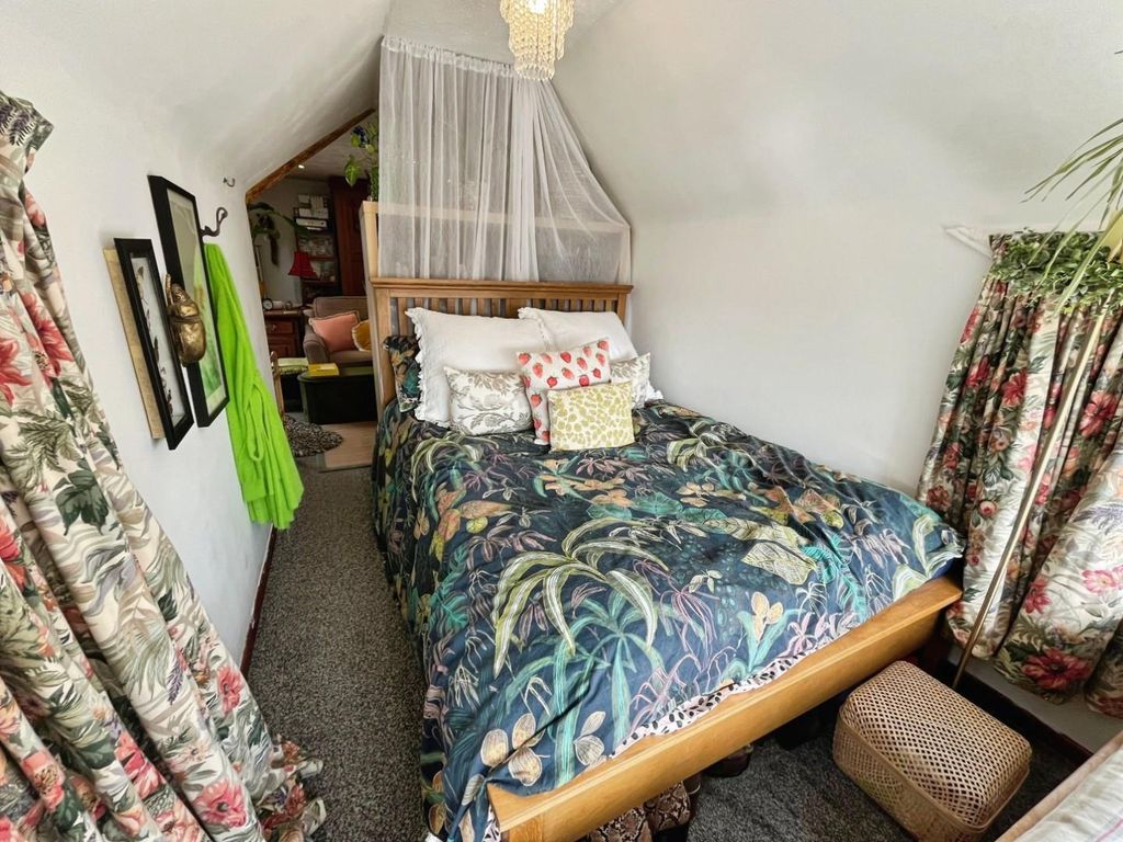 Additional image 3 of 1 bed flat for saleLodge Road, Feltwell IP26