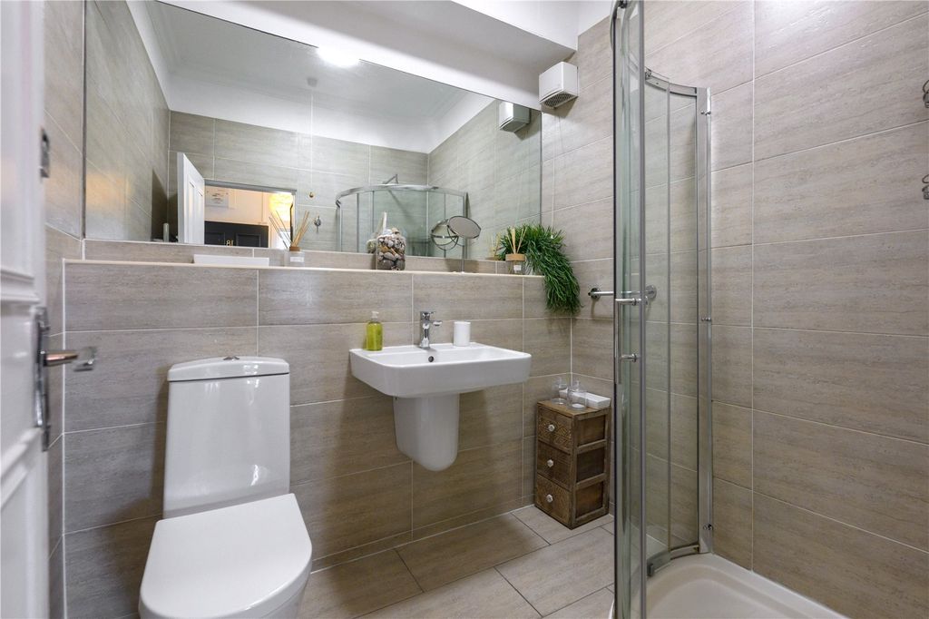 Additional image 8 of 1 bed flat for saleHoward Place, St. Andrews, Fife KY16