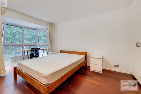 House Share, Surrey Quays SE16, Room to rent
