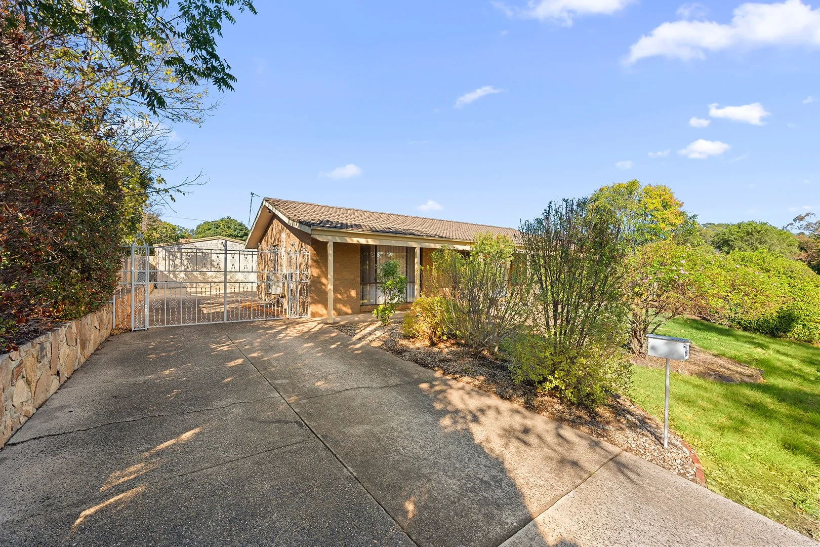 16 Twamley Crescent, Richardson ACT 2905 photo 3